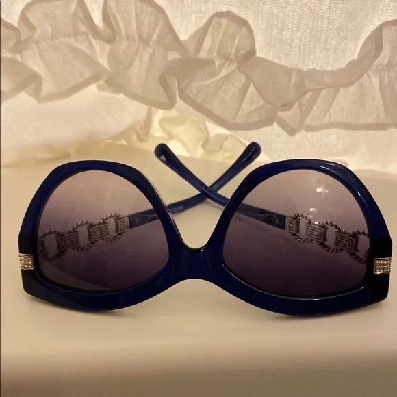 Brighton Meridian Adagio Blue and Gold Sunglasses with Elegant Design - Picture 2 of 9